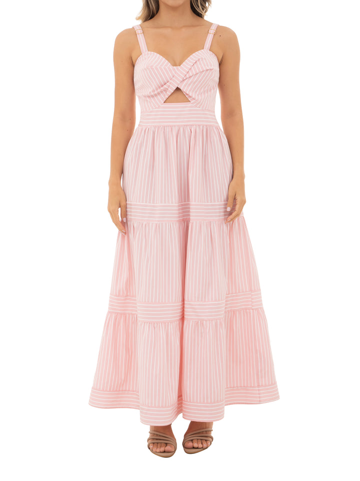 vestido para eventos con silueta fluida y caída ligera