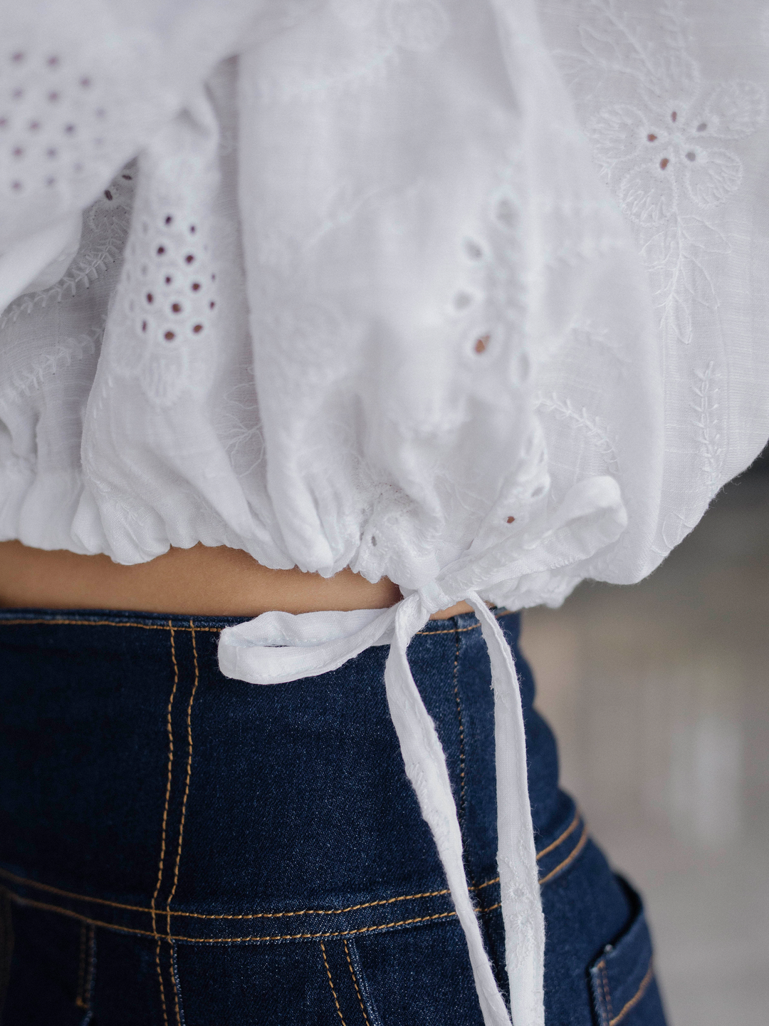 blusas elegantes con cintura ajustable y manga larga